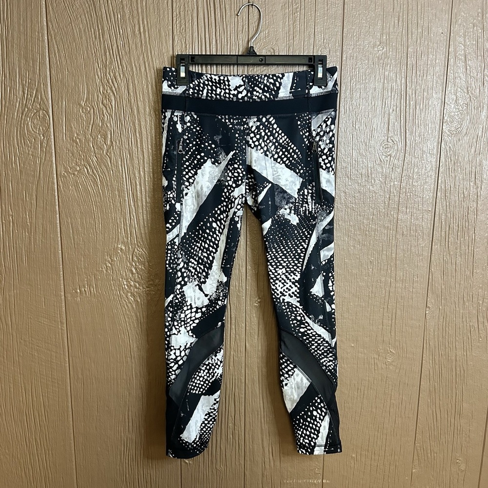 Lululemon Inspire Tight II (Mesh) Luxtreme 26" Inseam Womens Size 6 White Black